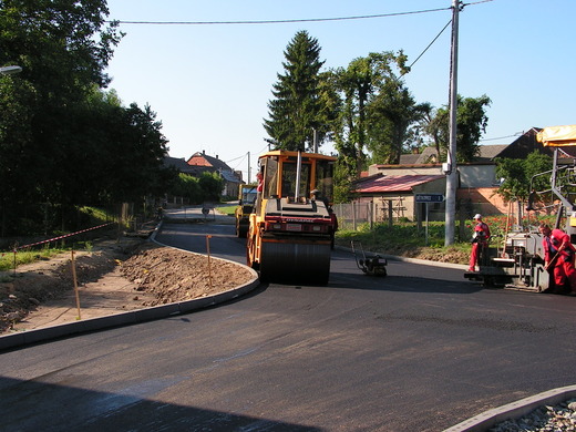 Budování silnice 2005